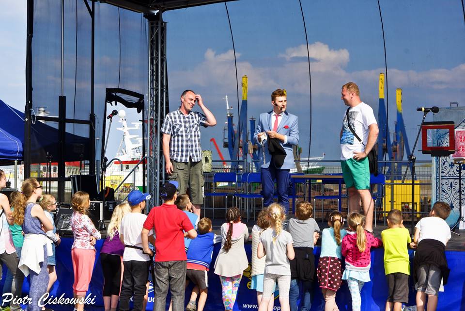 pokaz iluzji w plenerze