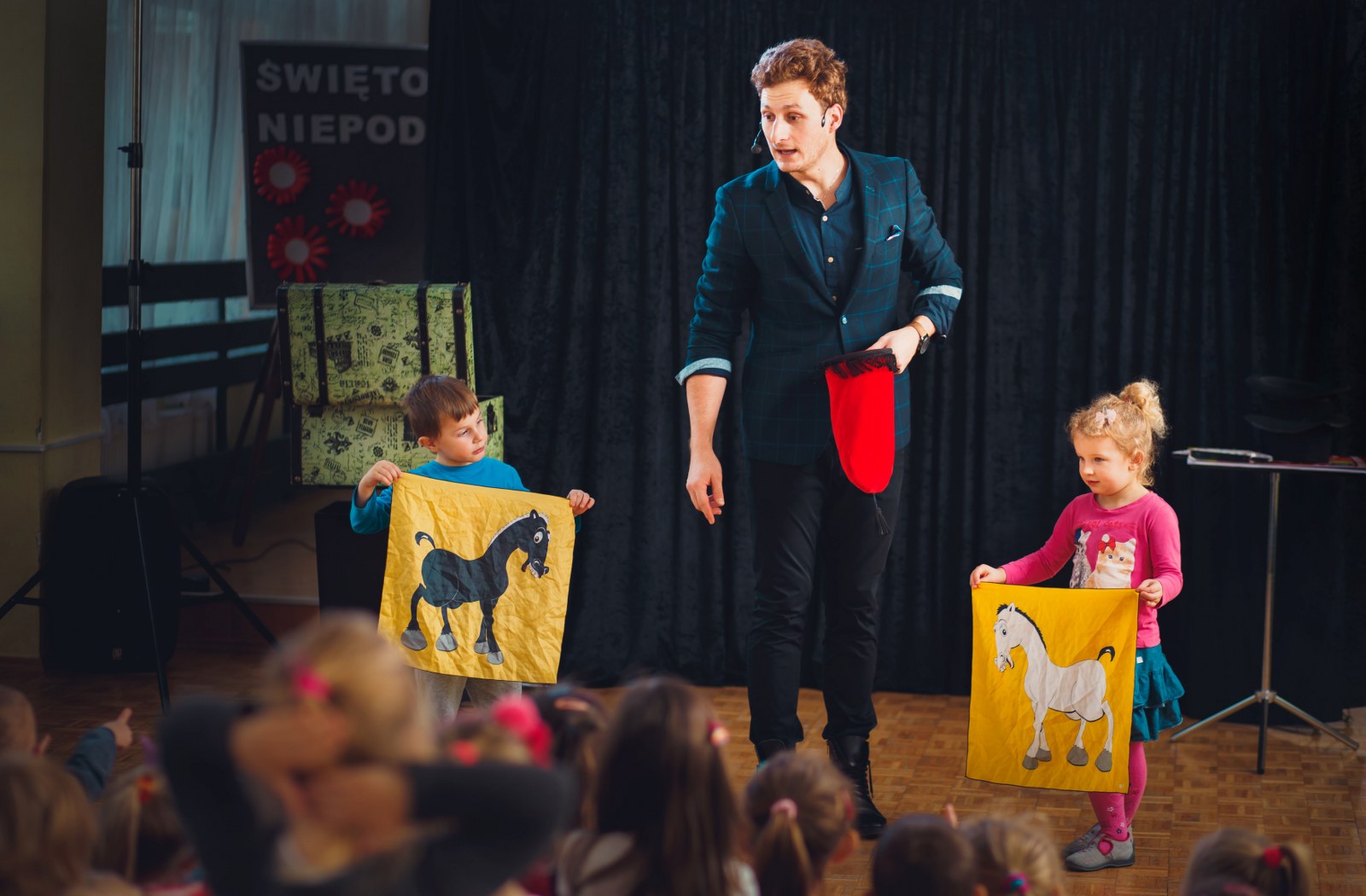 pokaz magii przez iluzjonistę w szkole w gdańsku